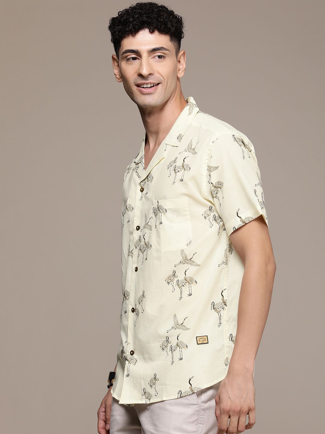 DENNISON Men Cream-Coloured Regular Fit Printed Casual Shirt