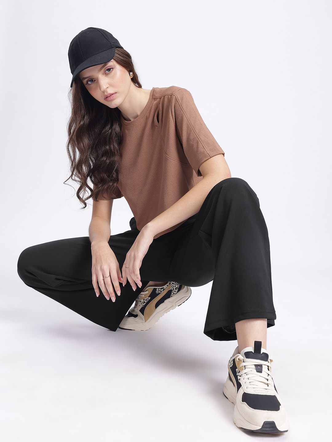 DressBerry Women Tailored Comfort Buckled Trousers