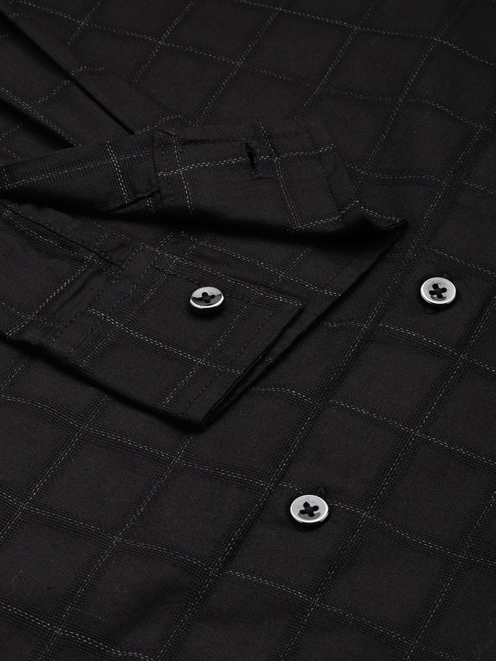 The Indian Garage Co Slim Fit Opaque Checked Casual Shirt