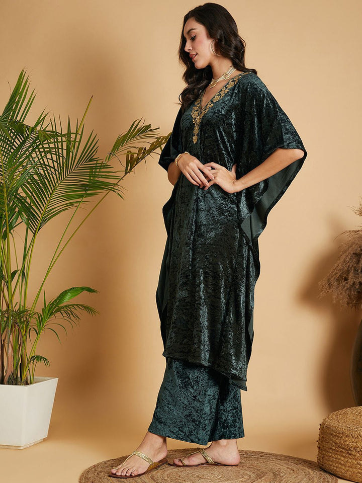 Shae by SASSAFRAS Embroidered V-Neck Flared Sleeves Kaftan Sequinned Work Velvet Kurta