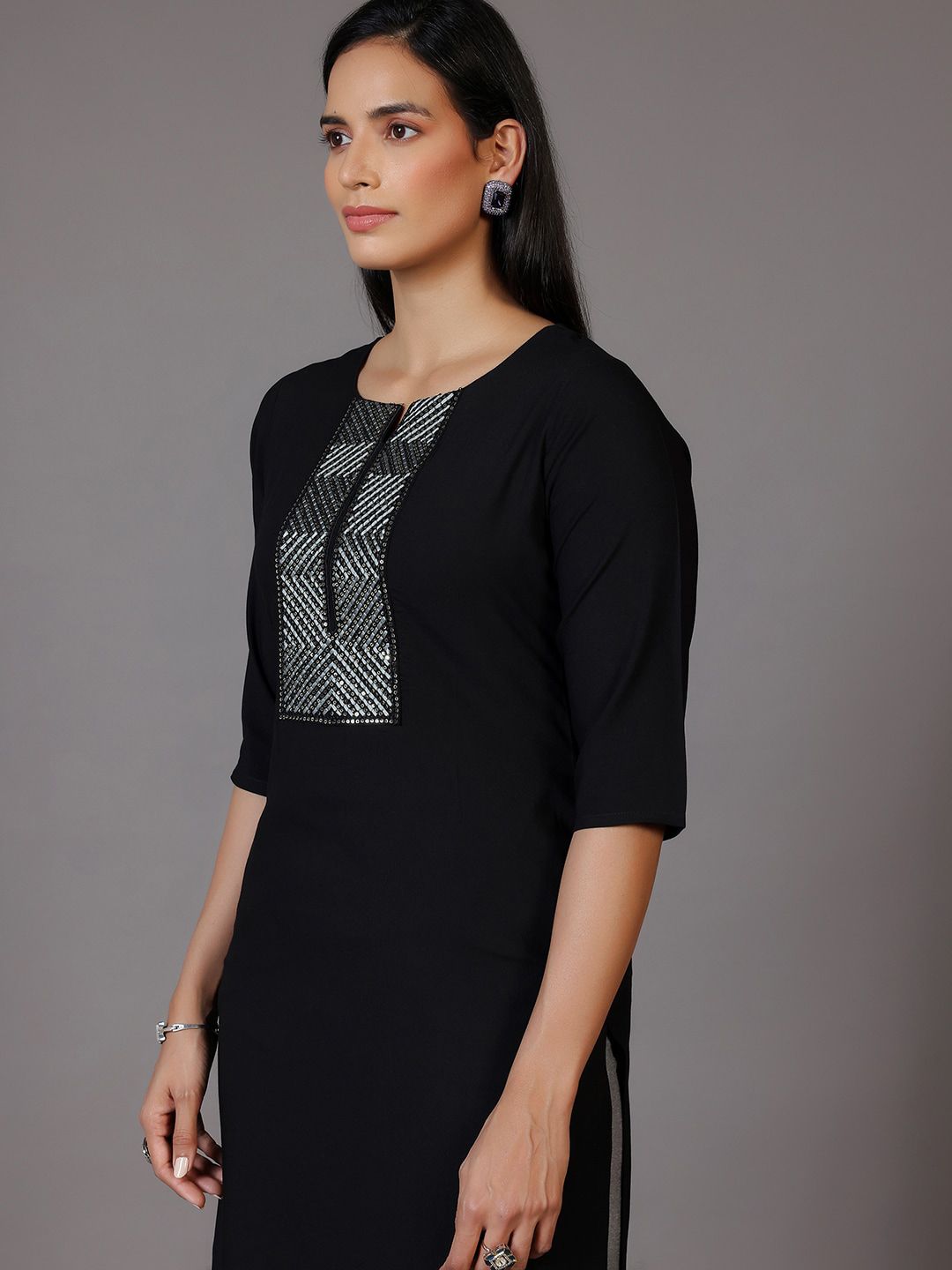 Libas Geometric Yoke Design Thread Work Kurta