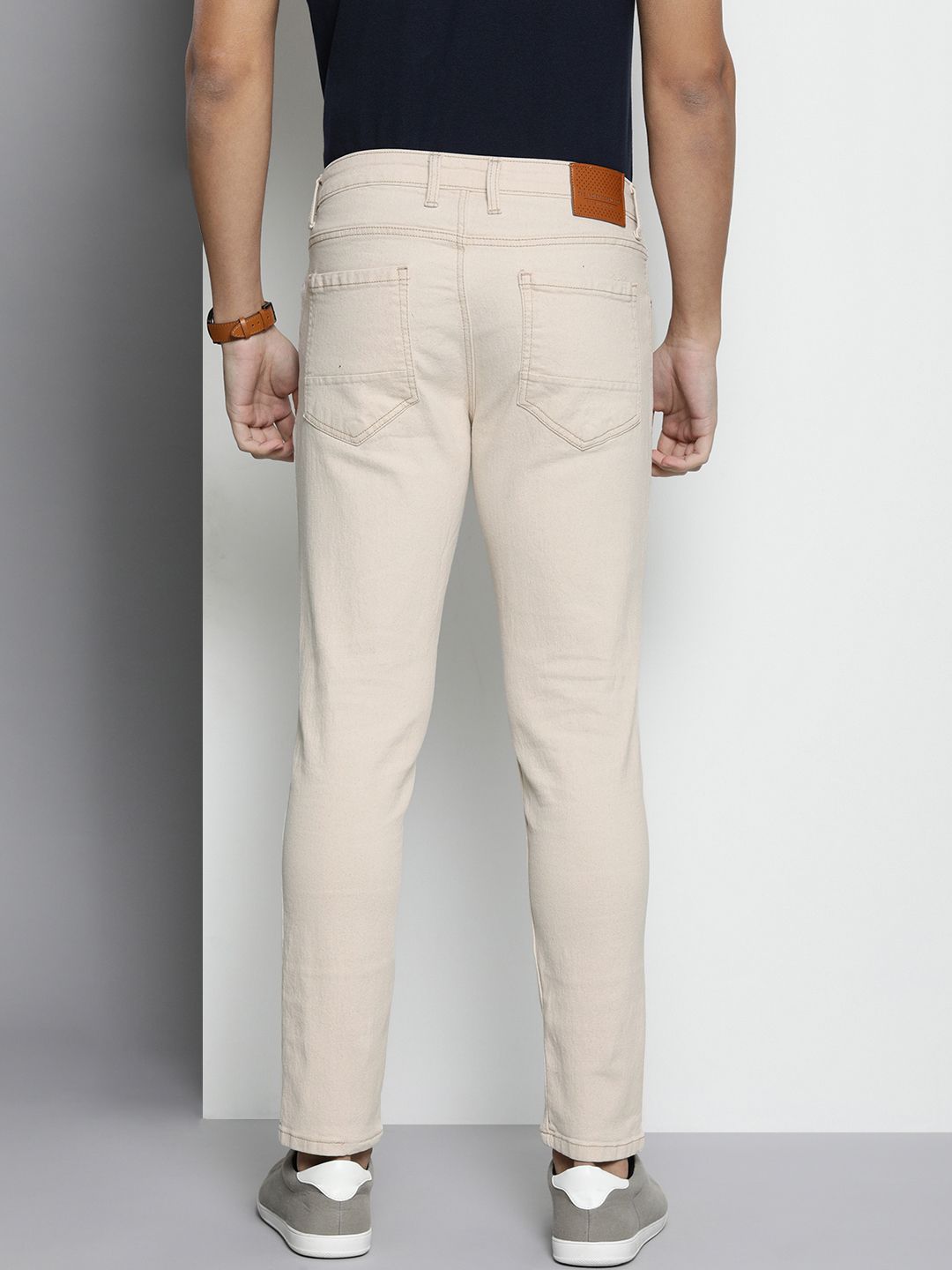 The Indian Garage Co Men Carrot fit Jeans