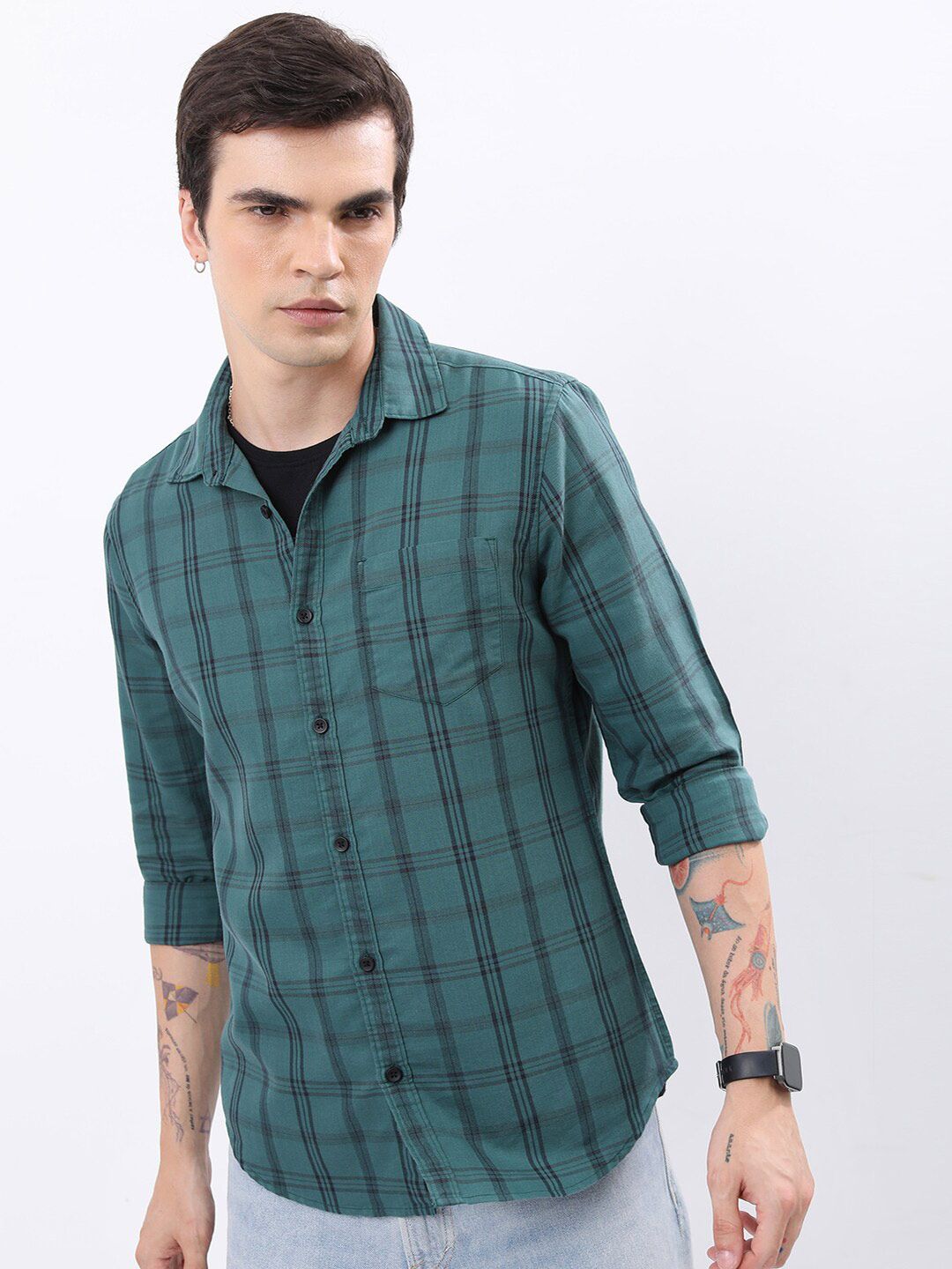 HIGHLANDER Green & Black Tartan Checks Slim Fit Casual Shirt