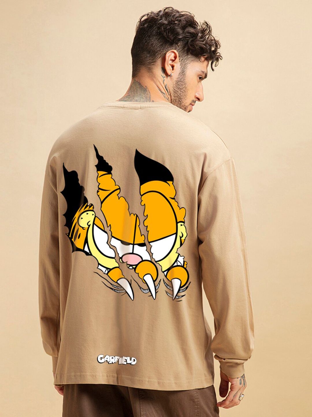 Bewakoof Garfield Printed Drop-Shoulder Sleeves Oversized Pure Cotton T-shirt