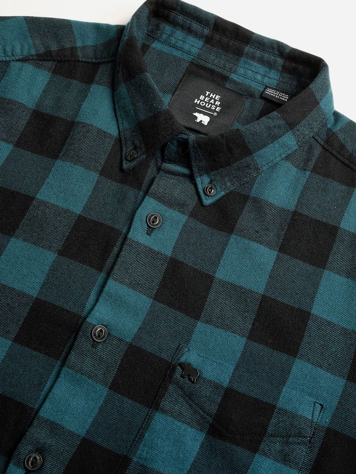 THE BEAR HOUSE Men Buffalo Checks Slim Fit Casual Shirt