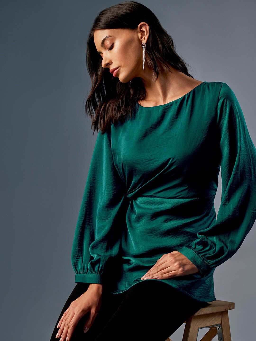 AND Round Neck Cuffed Sleeves Top