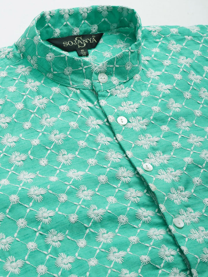 SOJANYA Kurta Sulam Chikankari Biru Lelaki dengan Jaket Churidar & Nehru