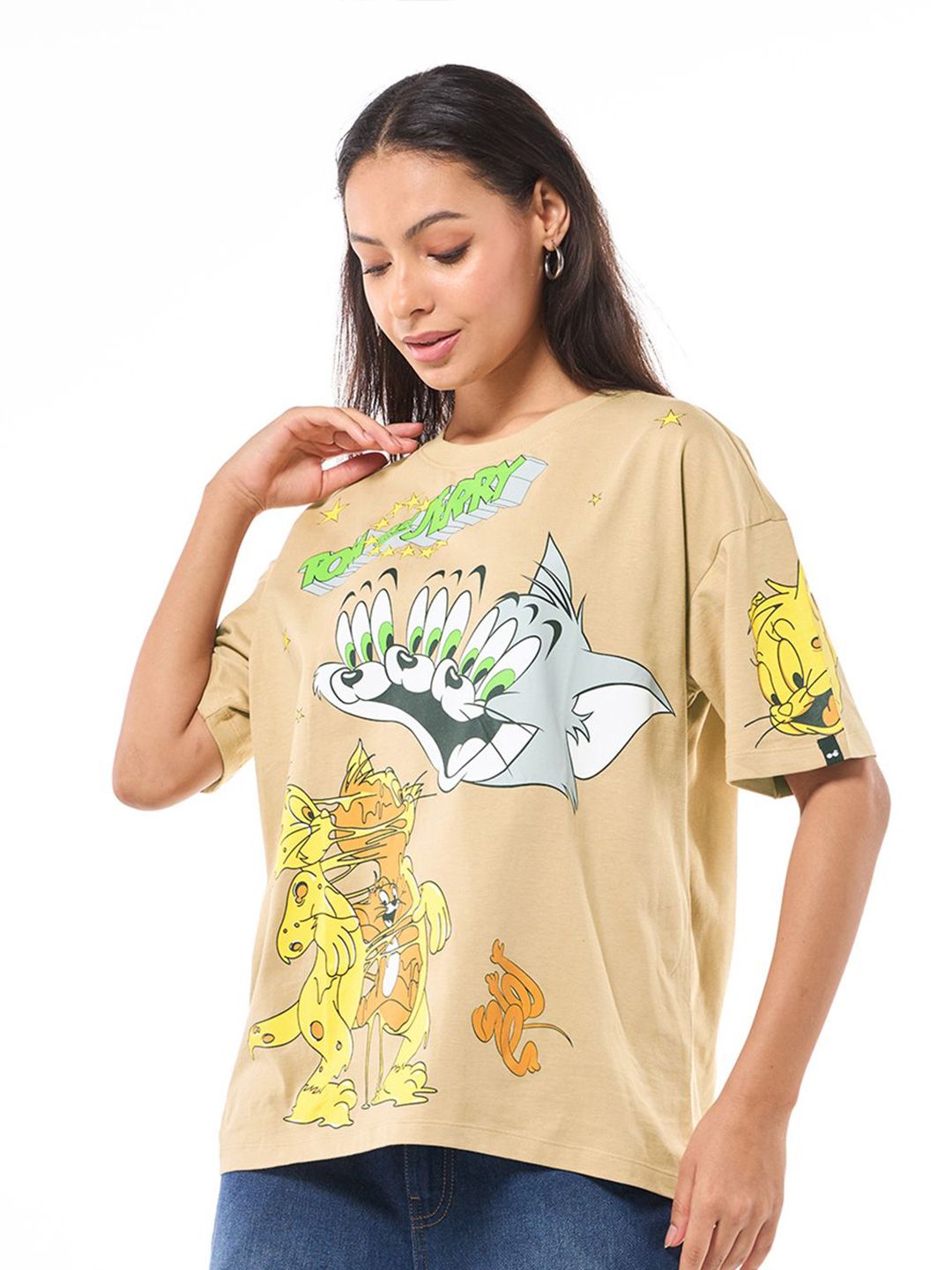 Bewakoof Graphic Printed Round Neck Pure Cotton Oversized T-shirt