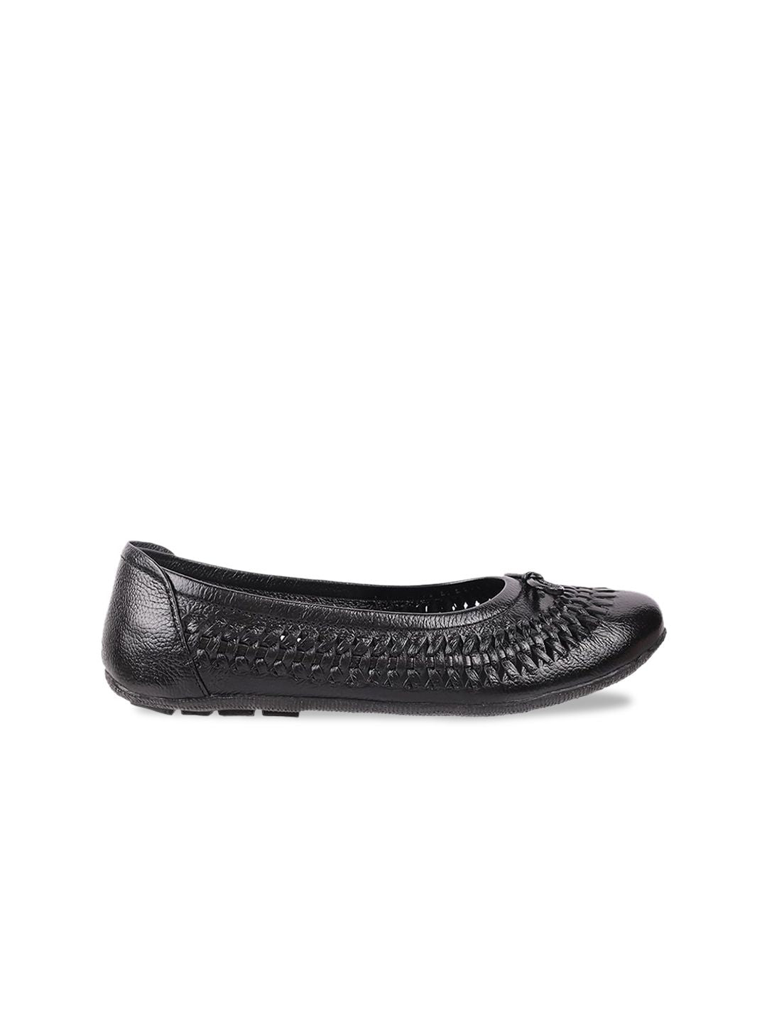 Metro Women Black Solid Leather Ballerinas