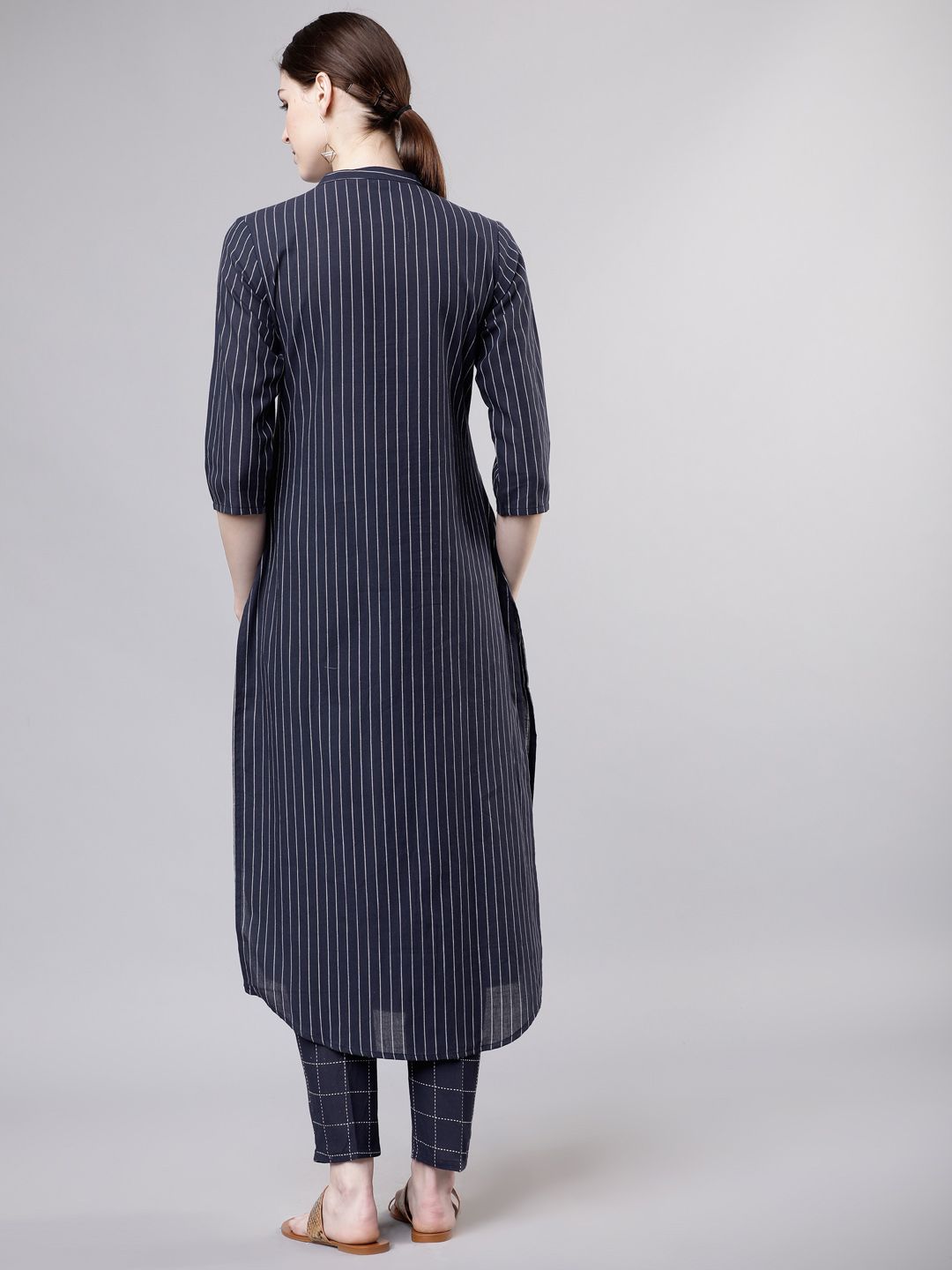 Vishudh Women Navy Blue & Off-White Striped Kurta with Palazzos