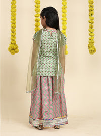 Cutiekins Girls Floral Printed Gotta Patti Pure Cotton Straight Kurta With Skirt & Dupatta
