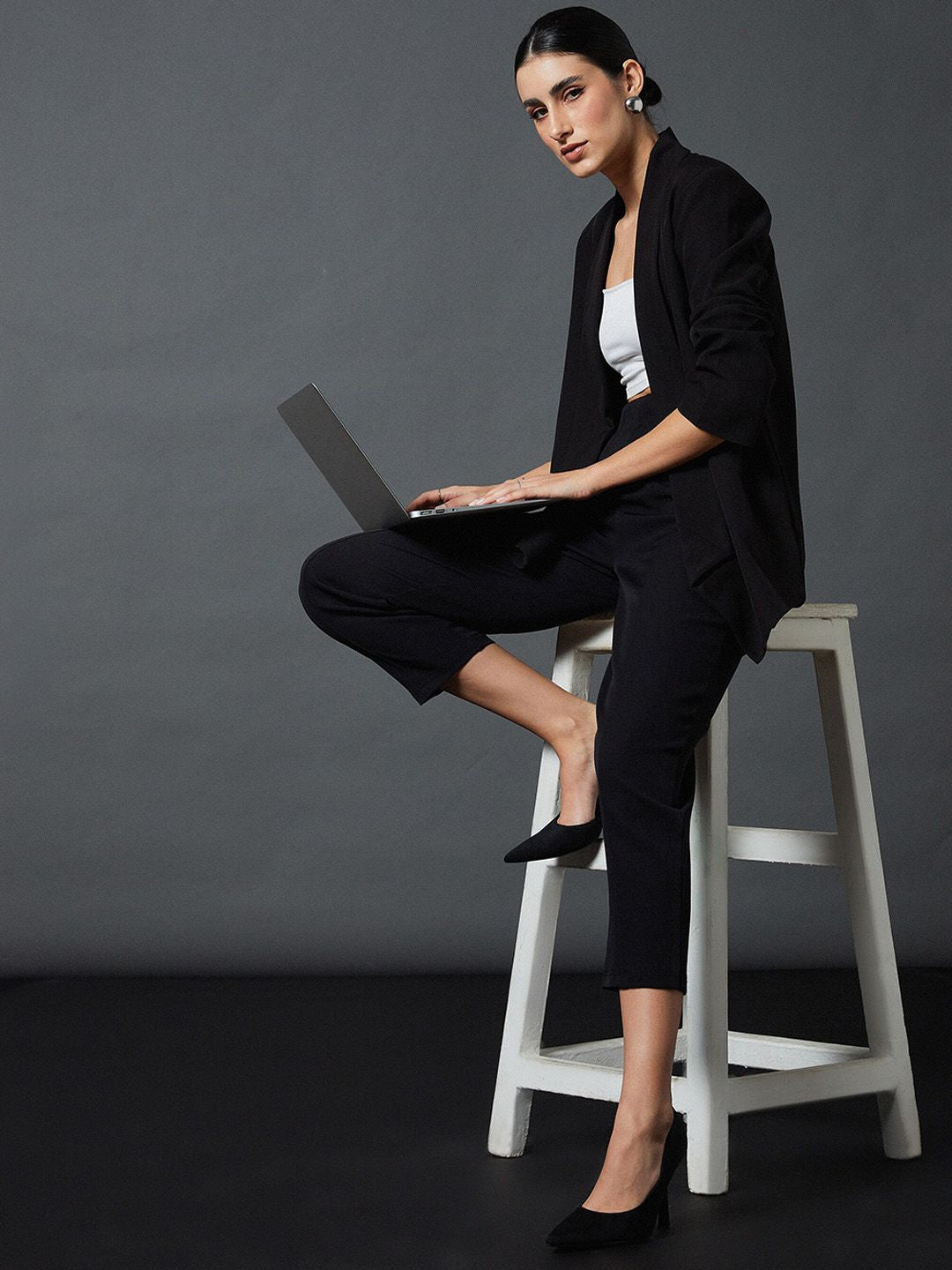 SASSAFRAS worklyf Mom Fit High Rise Plain Regular Trousers