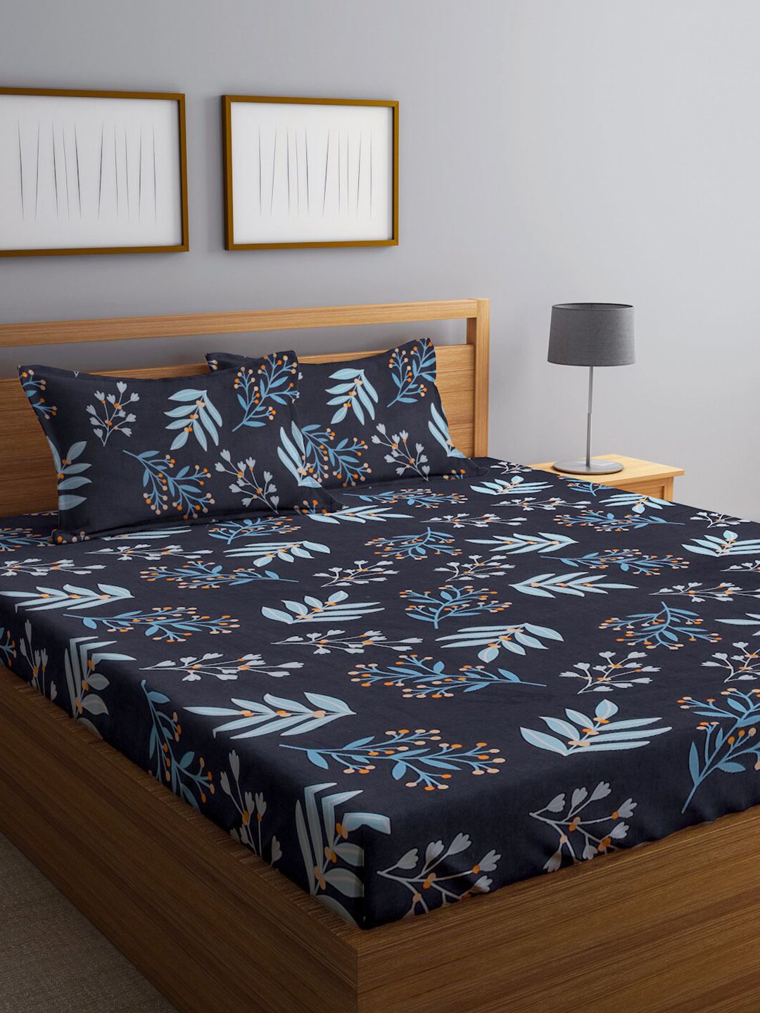 KLOTTHE Black & Blue Floral Printed 300TC Fitted Double King Bedsheet With 2 Pillow Covers