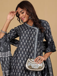 Varanga Floral Printed V-Neck Angrakha Straight Kurta With Salwar And Dupatta