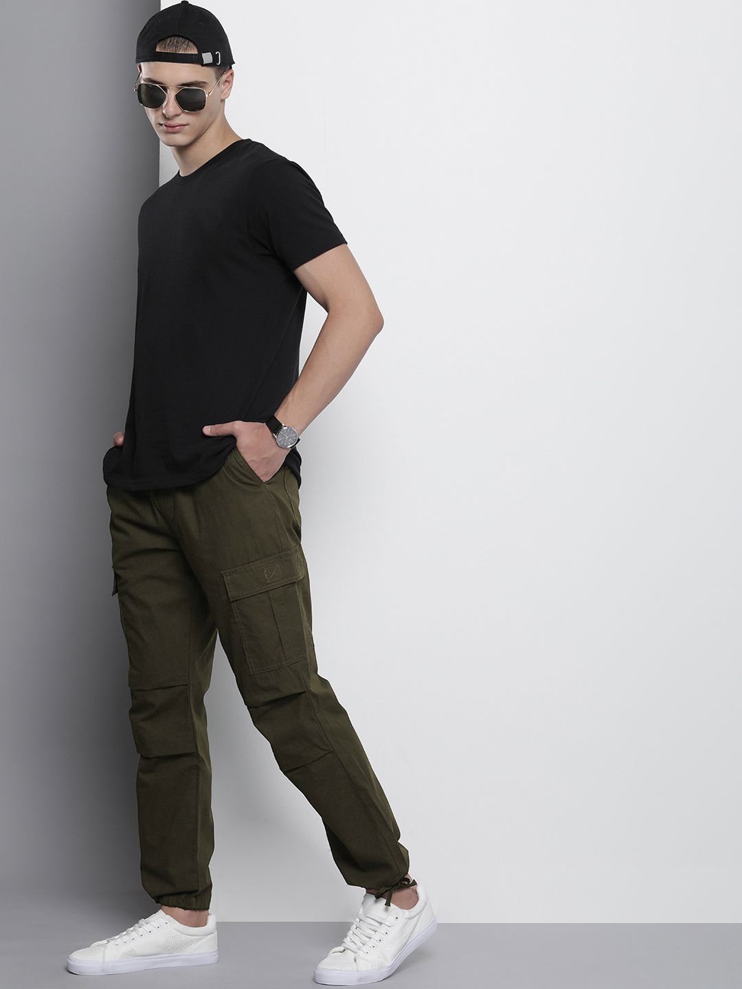 The Indian Garage Co Loose Fit Cargos Trousers