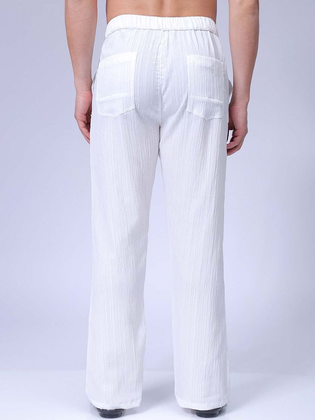 The Indian Garage Co Men Textured Loose Fit Mid-Rise Regular Trousers
