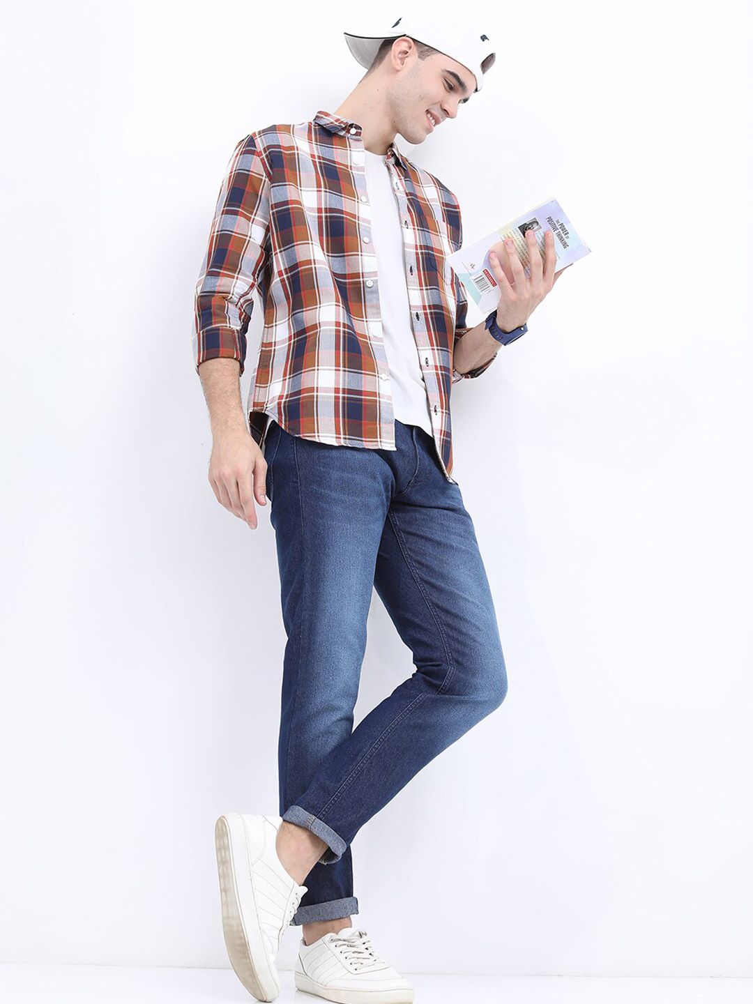 HIGHLANDER Men Checked Casual Slim Fit Shirt