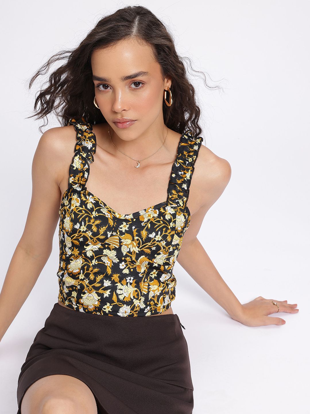 DressBerry Modern Muse Printed Ruffles Straps Crop Top