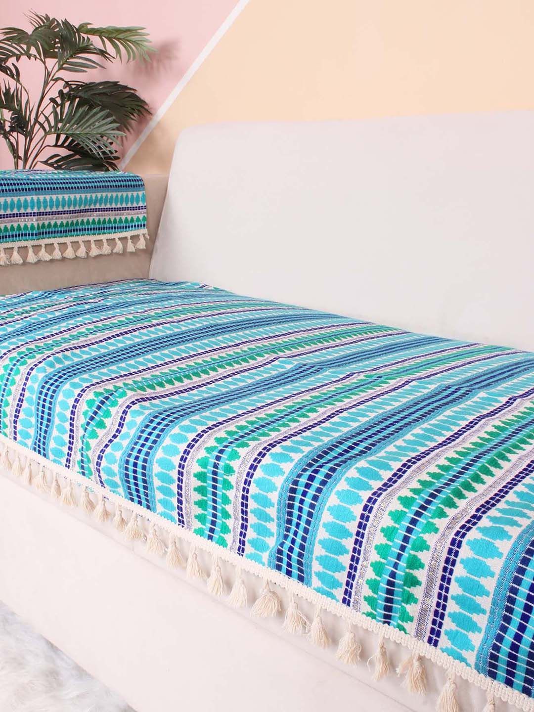STITCHNEST Blue & White Printed 5-Seater Sofa Cover