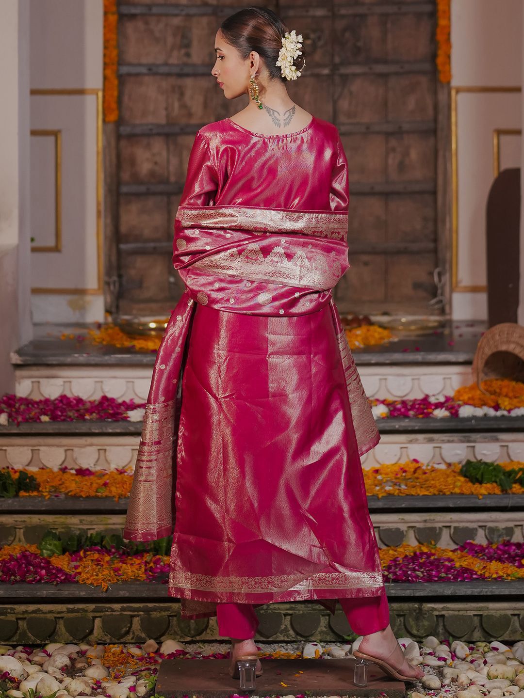 Motif Etnik Era Indo Tenunan Rekaan Kurta Lurus dengan Seluar &amp; Dengan Dupatta