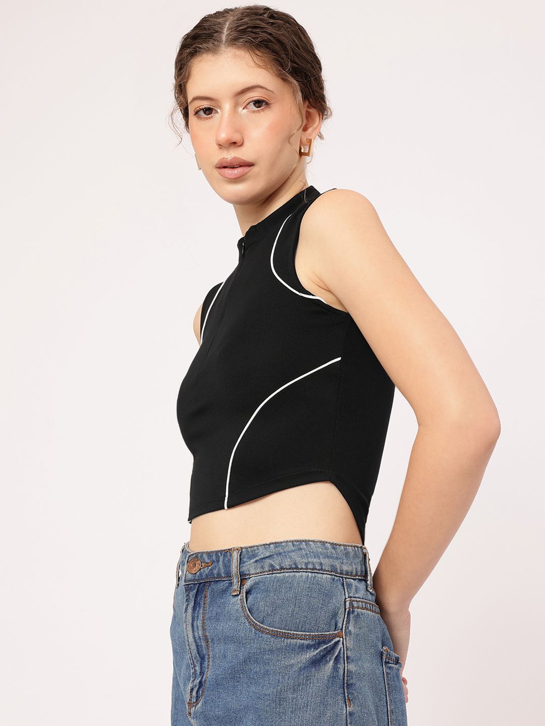 DressBerry Fitted Sleeveless Crop Top
