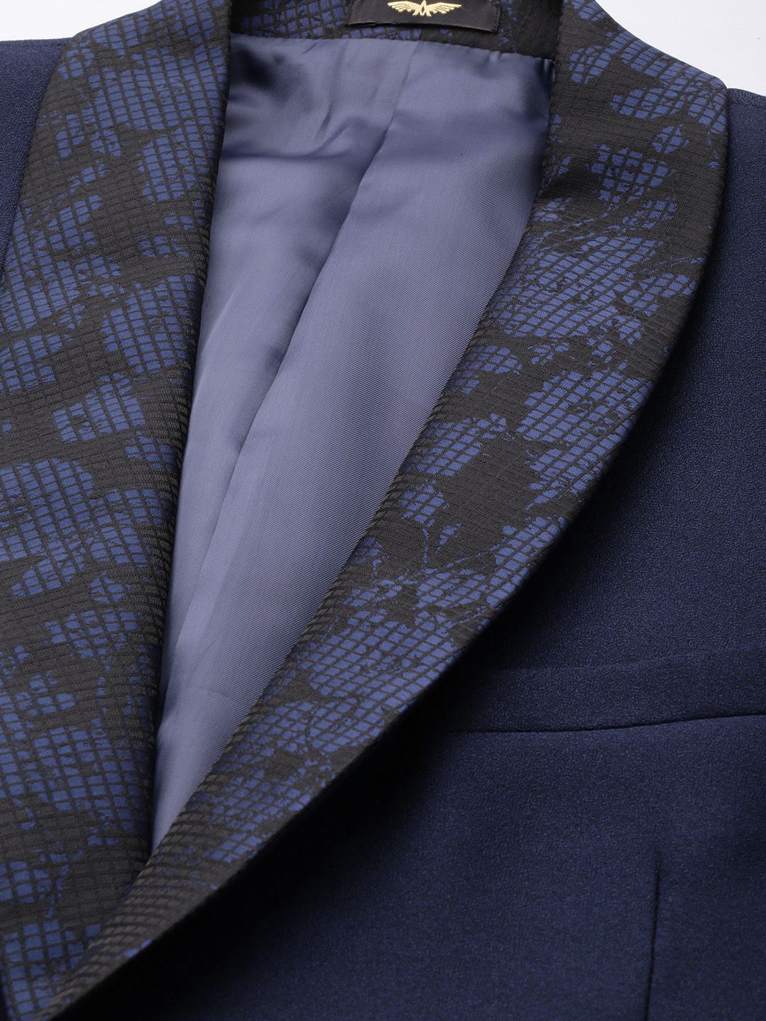 Park Avenue Shawl Collar Single Breasted 3-Piece Party Wear Suit