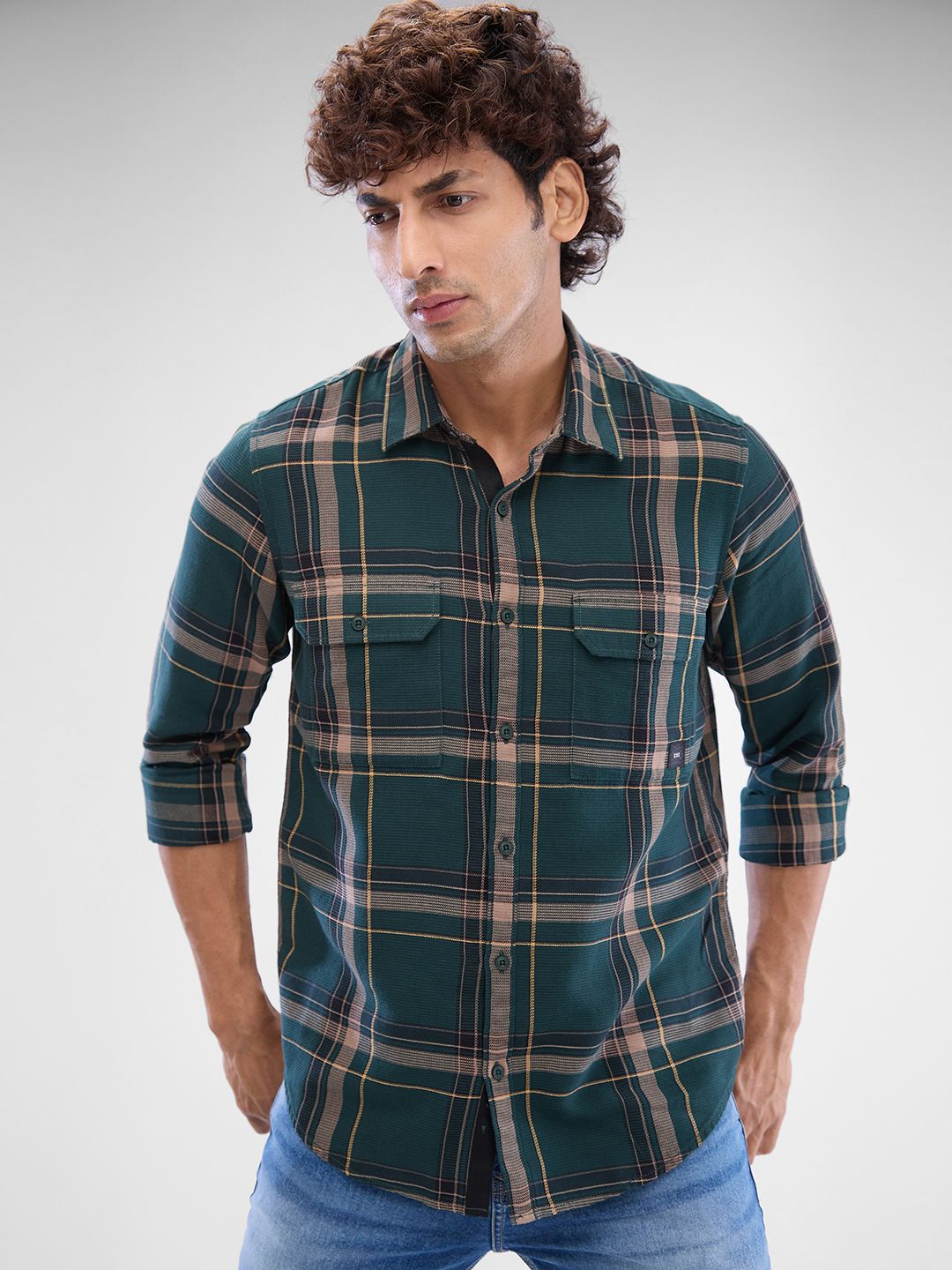 SPYKAR Men Slim Fit Opaque Checked Spread Collar Casual Shirt