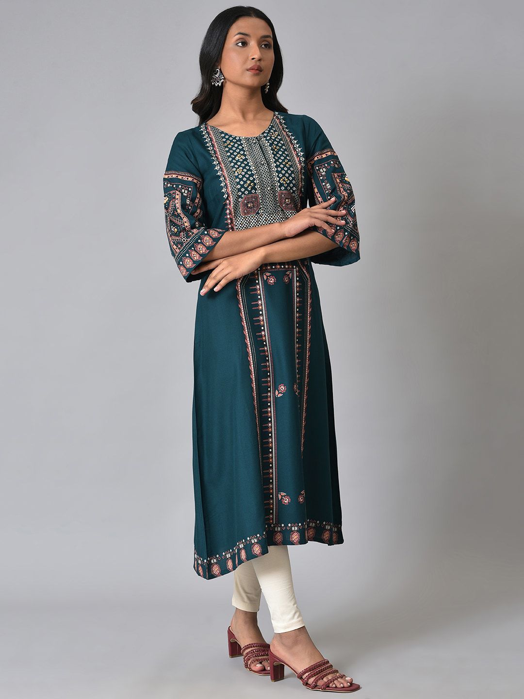 W Ethnic Motifs Printed Straight Regular Kurta