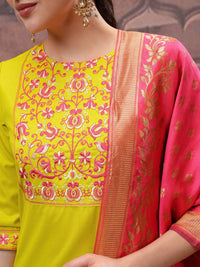 Vishudh Green Embroidered Straight Kurta with Trouser & Dupatta