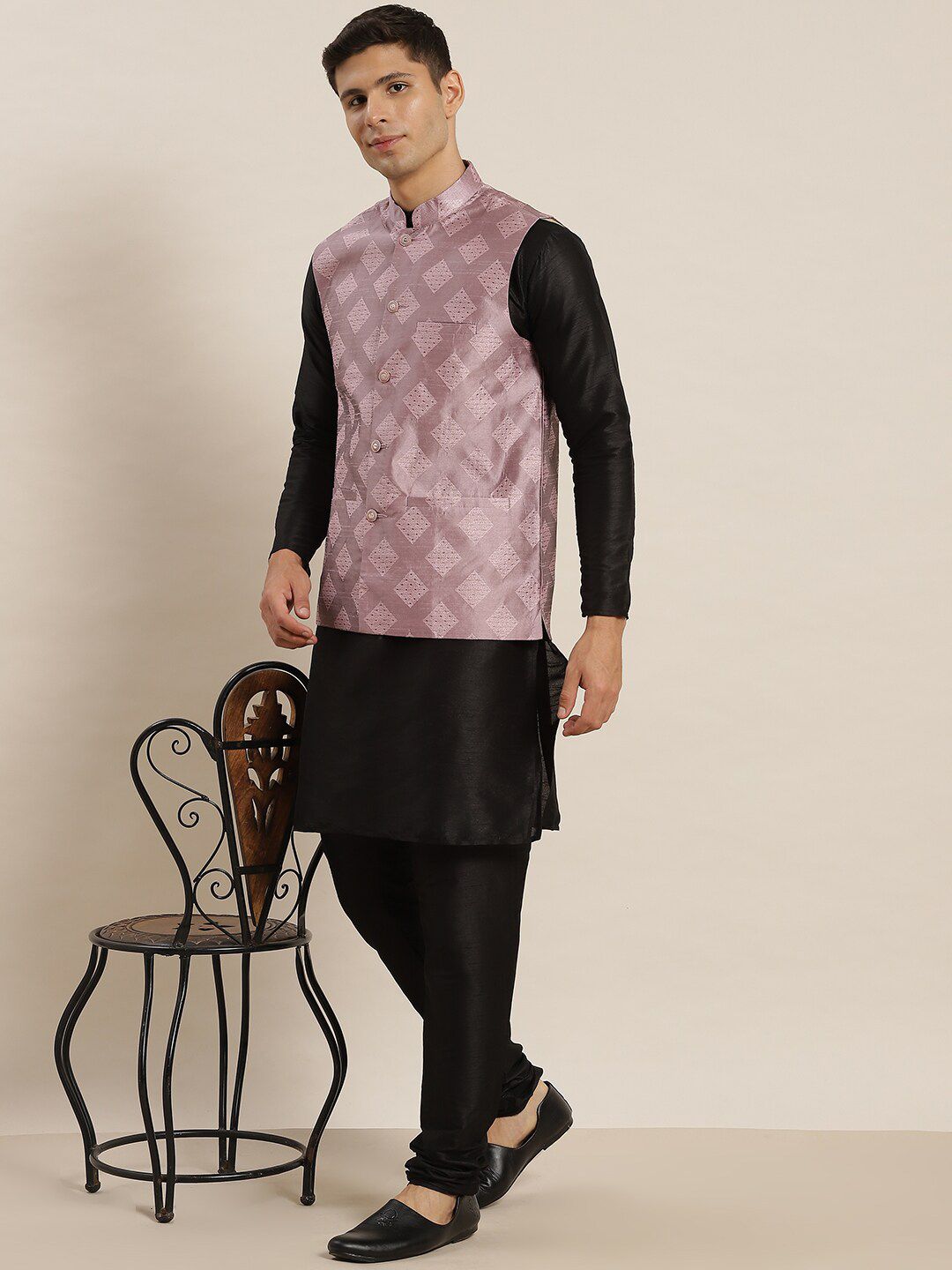 SOJANYA Mandarin Collar Regular Kurta With Churidar & Nehru Jacket