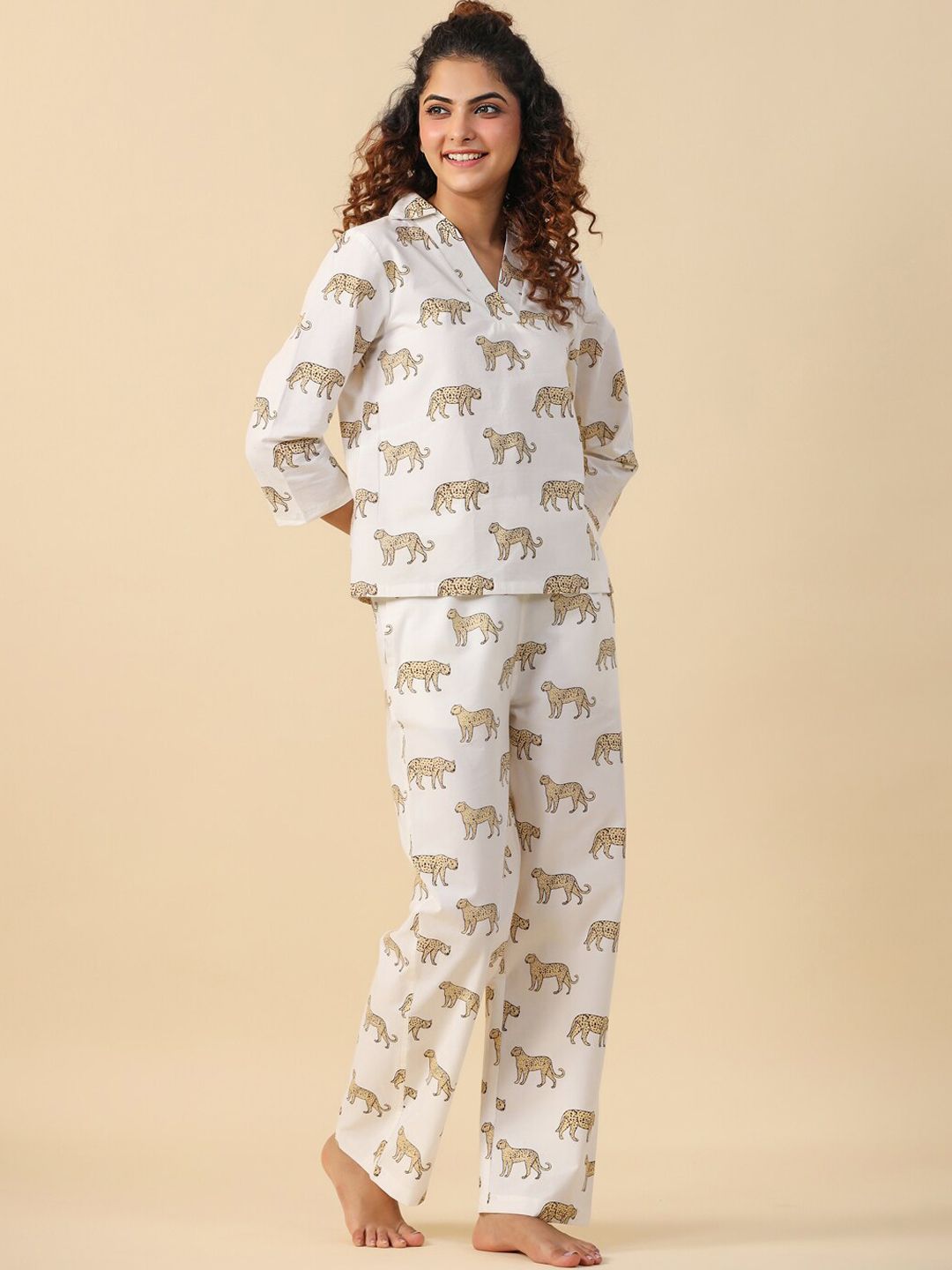 SANSKRUTIHOMES Conversational Printed Pure Cotton Night suit
