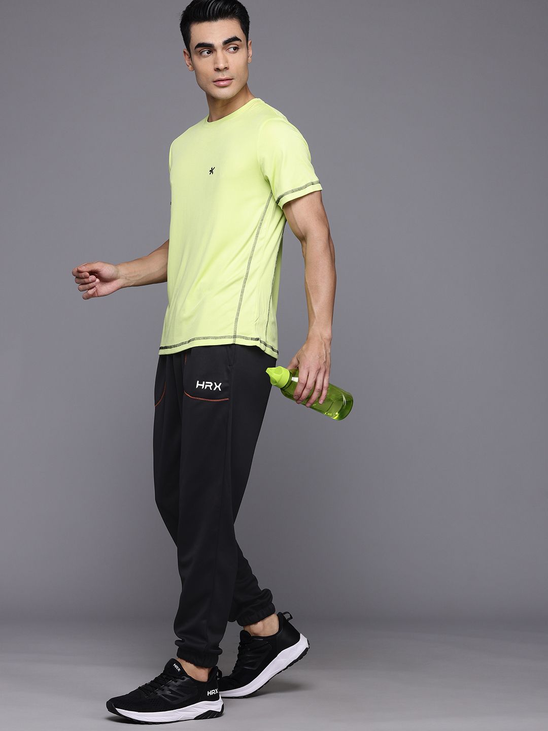 HRX by Hrithik Roshan Men Brand Logo Printed Detail Mid-Rise Rapid-Dry Training Joggers