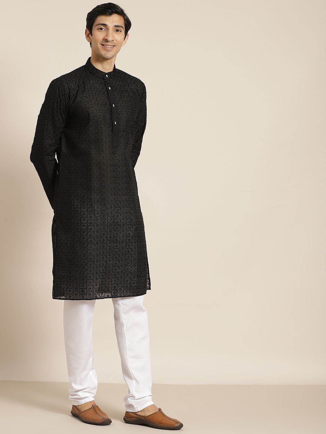 SOJANYA Lelaki Black Chikankari Pure Cotton Kurta with Churidar & Nehru Jacket