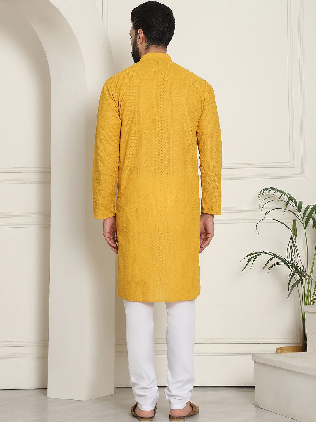 SOJANYA Geometric Embroidered Thread Work Pure Cotton Straight Kurta With Churidar