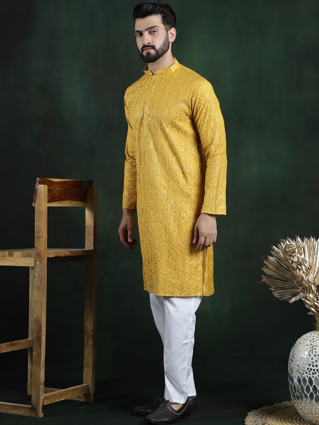 SOJANYA LUXE Kurta Kerja Benang Biasa Sulam Bunga dengan Pijama