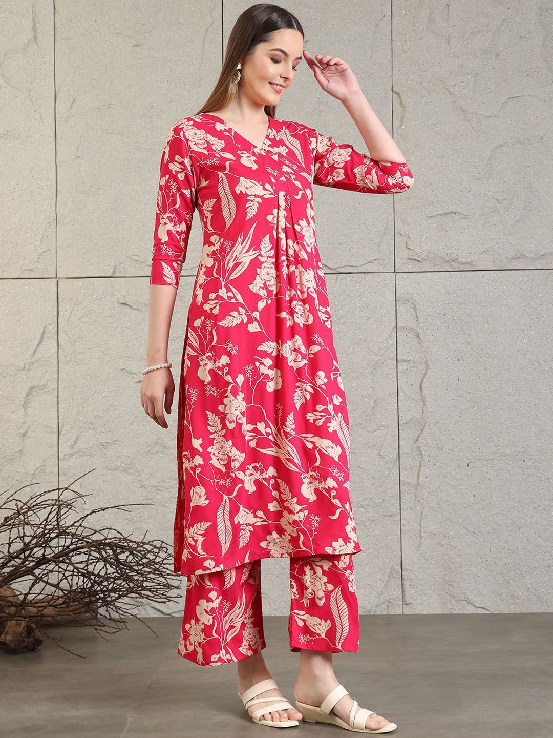 KALINI Women Floral Printed Regular Kurta with Palazzos