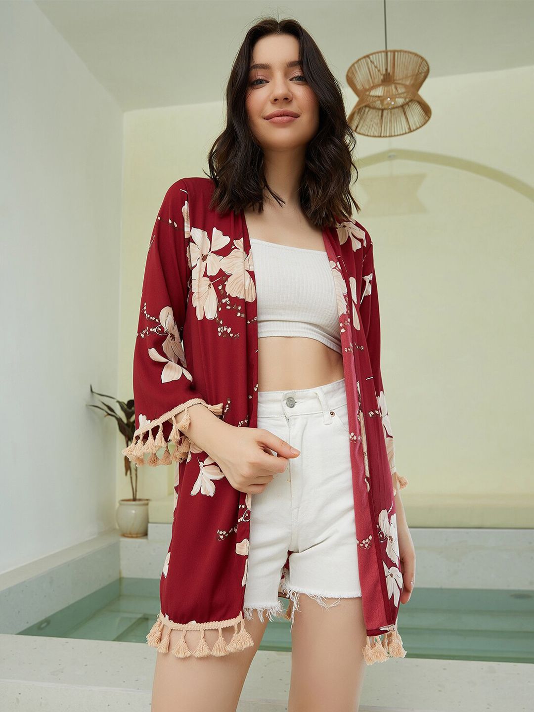 Berrylush Women Printed Tasselled Longline Shrug
