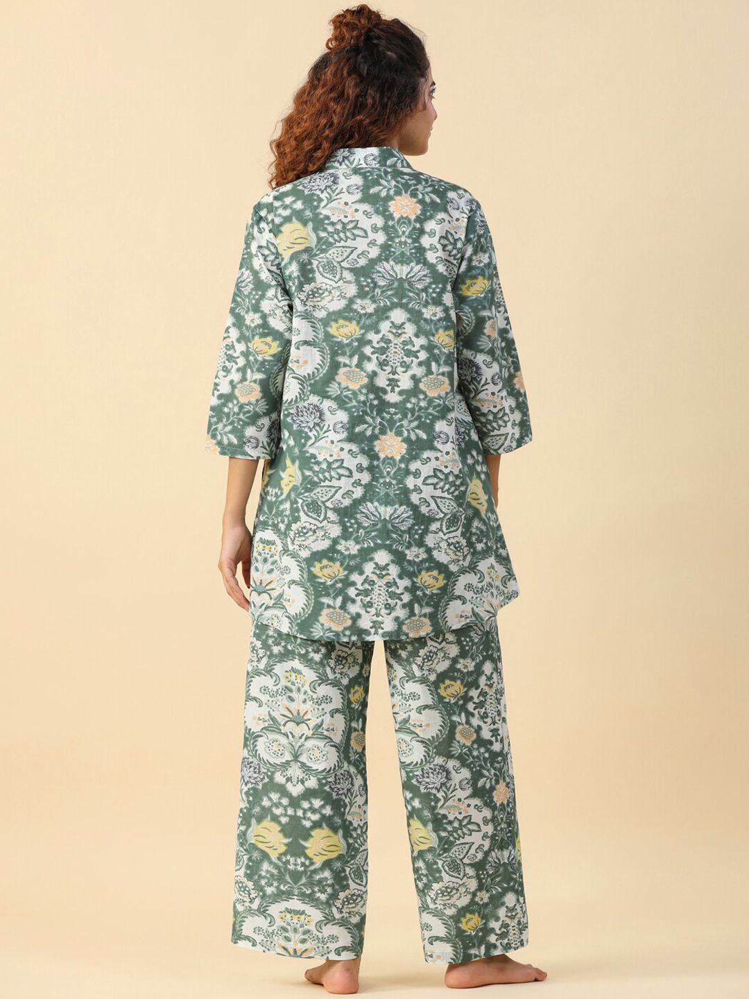 SANSKRUTIHOMES Floral Printed Shirt Collar T-Shirt and Pyjamas