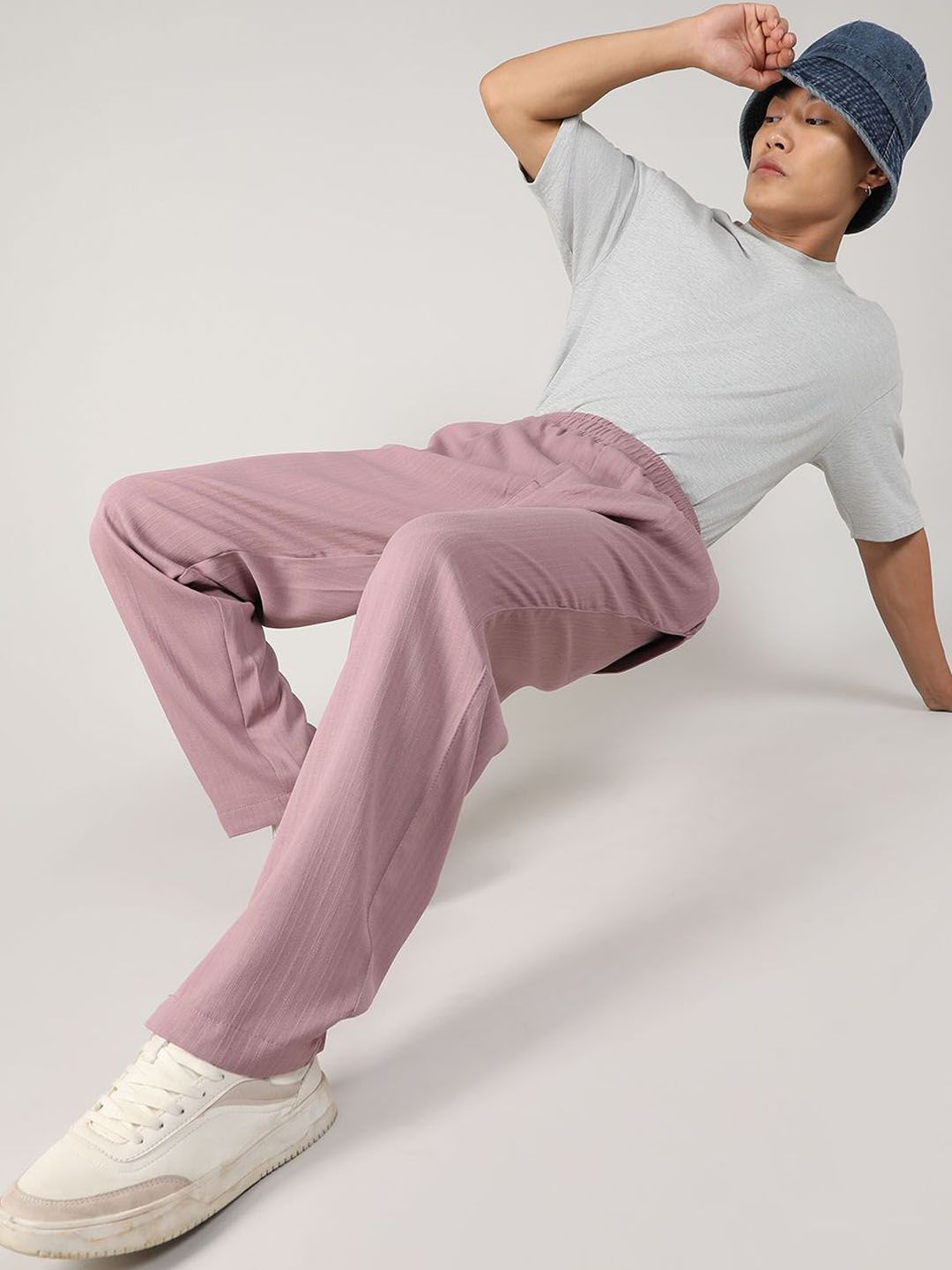 Campus Sutra Men Comfort Mid-Rise Easy Wash Joggers seluar