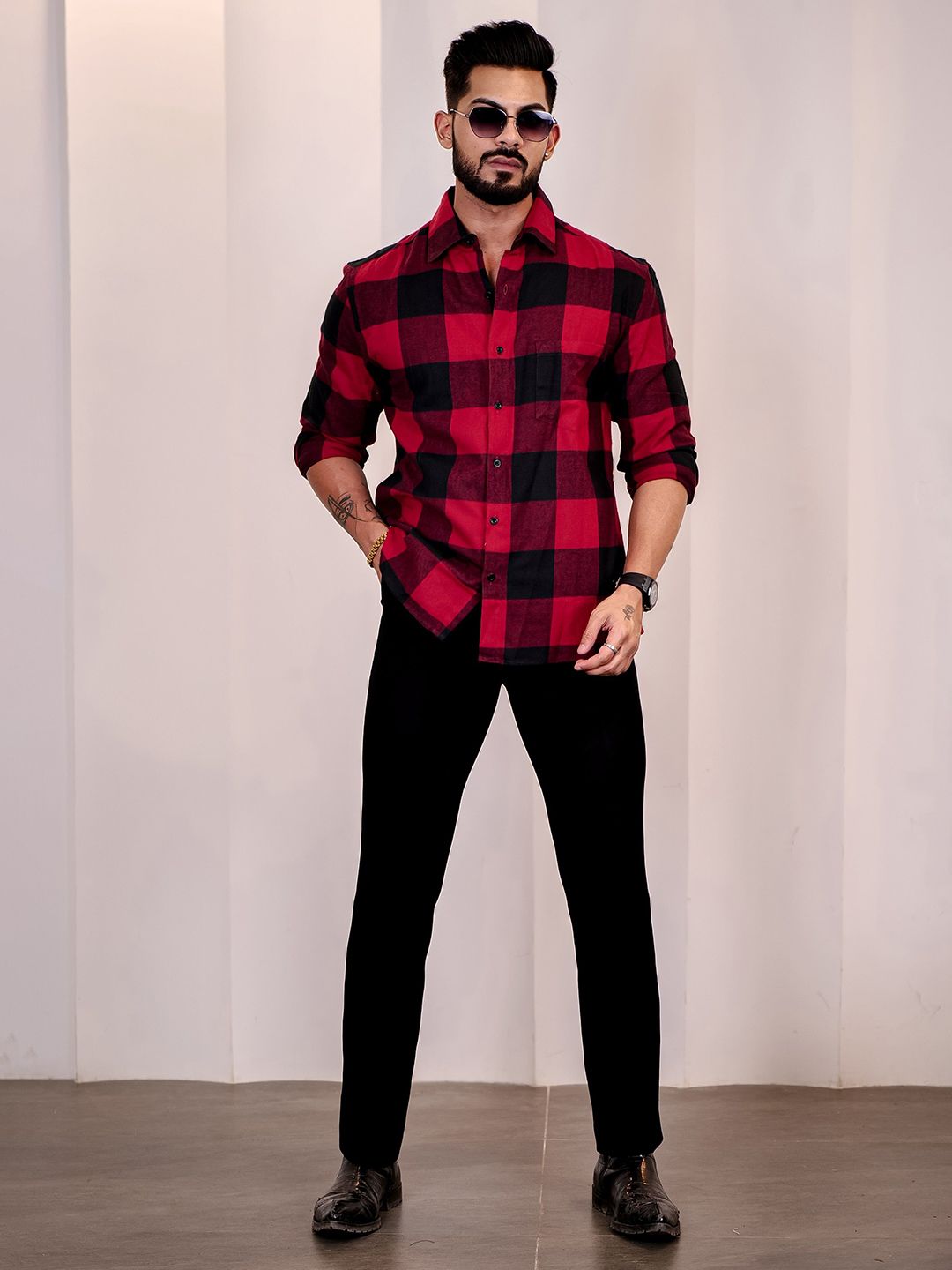 Eszett Men Buffalo Checked Spread Collar Baju Kasual