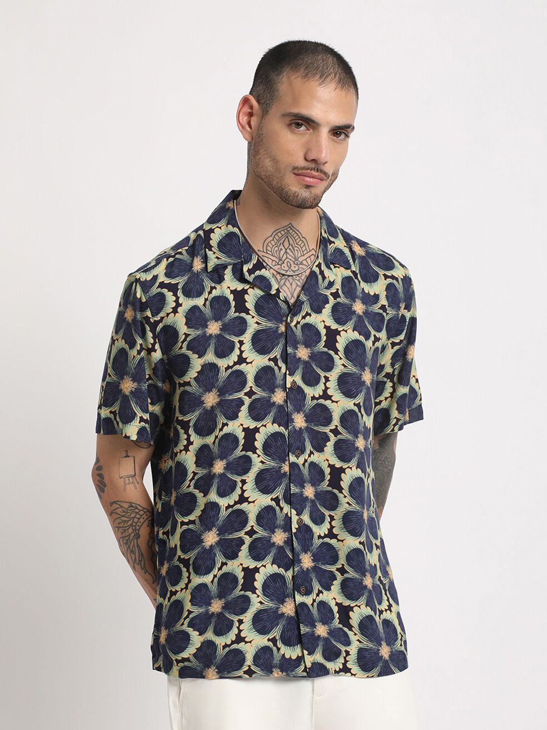 THE BEAR HOUSE Regular Fit Floral Printed Cuban Collar Casual Shirt