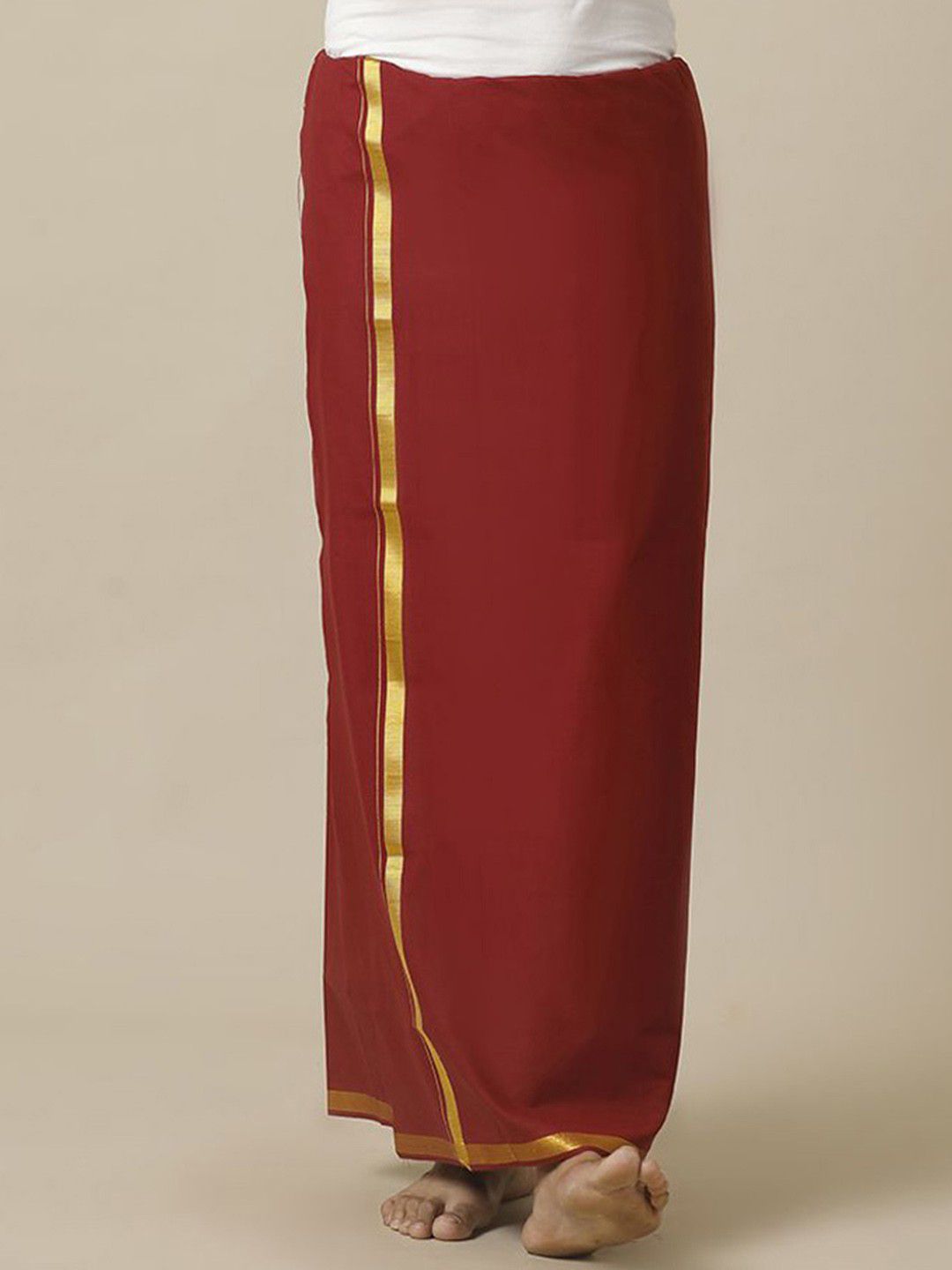 Ramraj Men Cotton Maroon Solid Devotional Gold Jari Border Single Layer Dhoti