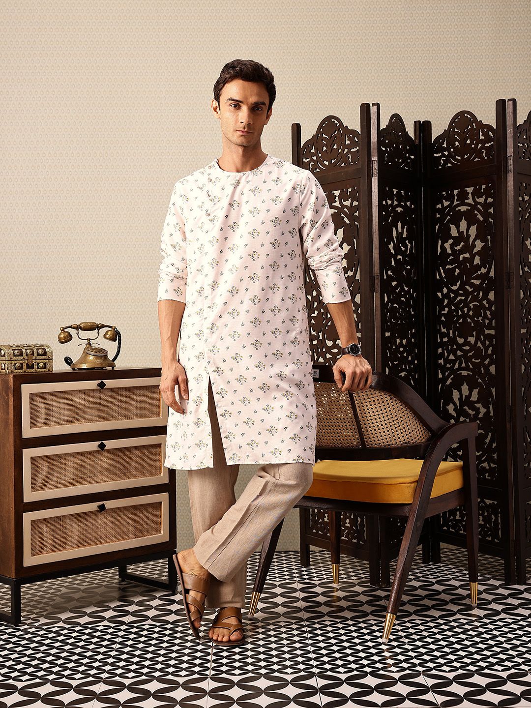 House of Pataudi Floral Printed Rozana Kurta