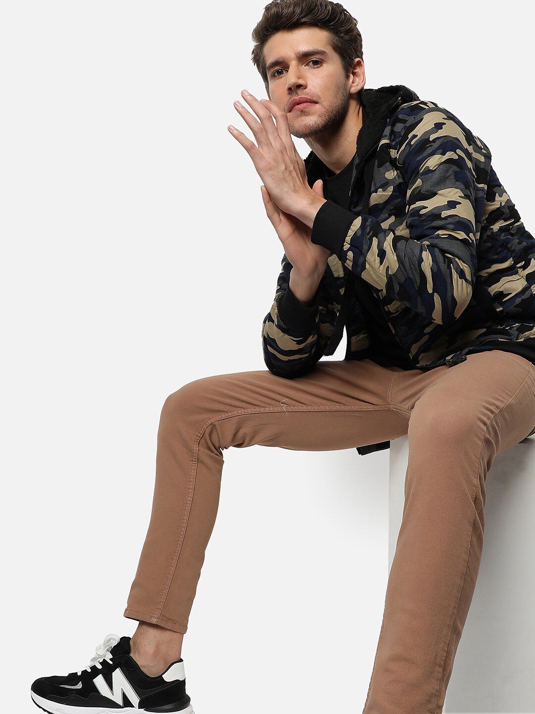 Campus Sutra Men Grey Beige Camouflage Windcheater Outdoor Cotton Tailored Jacket