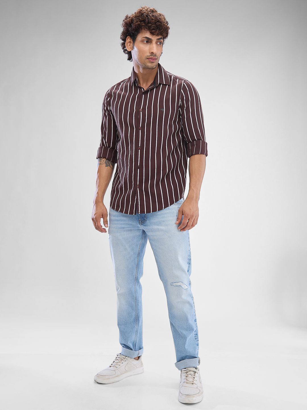 SPYKAR Men Striped Spread Collar Slim Fit Casual Shirt