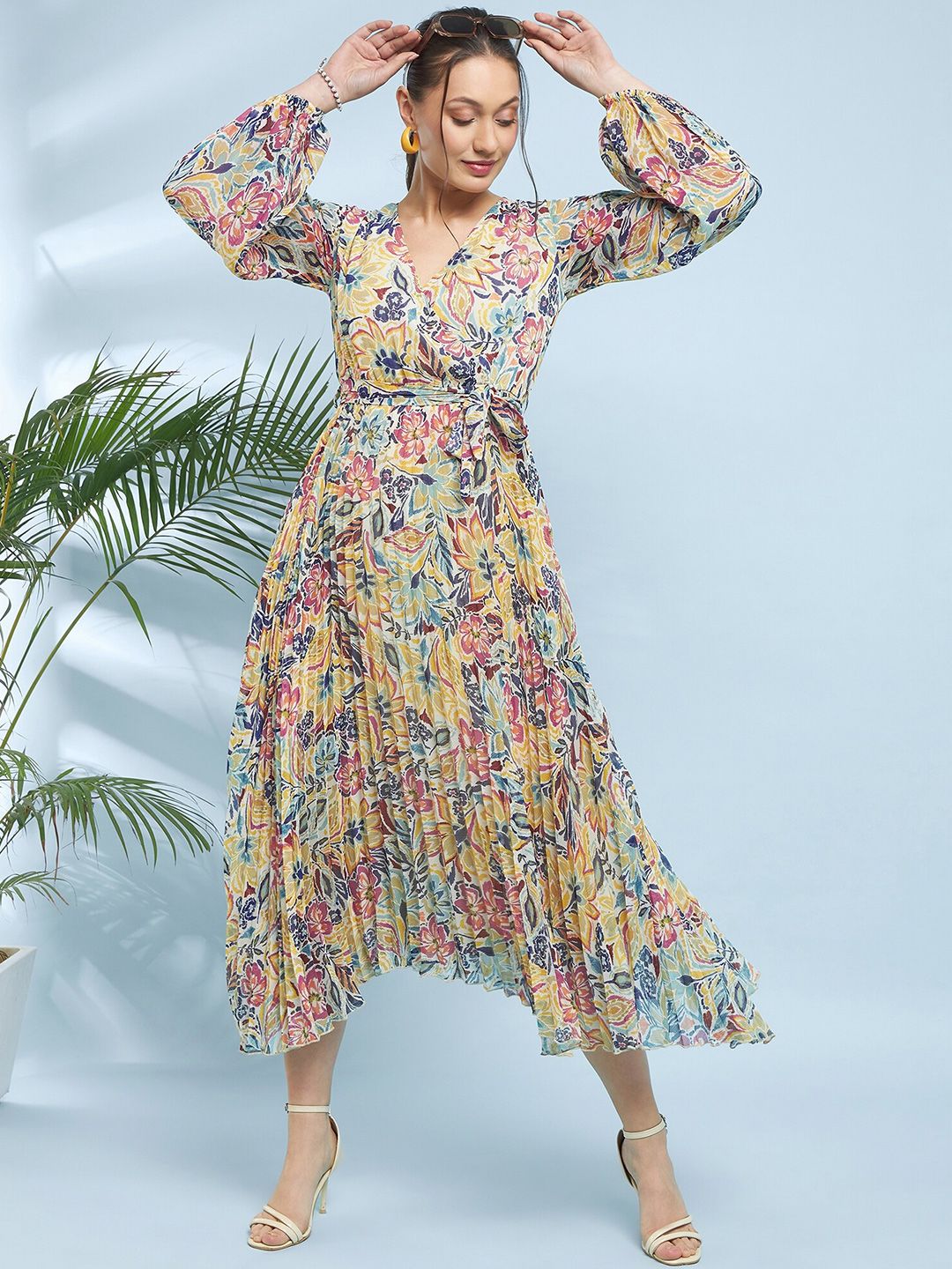 Antheaa Off White Floral Printed V-Neck Puff Sleeves Fit & Flare Midi Dress With Belt