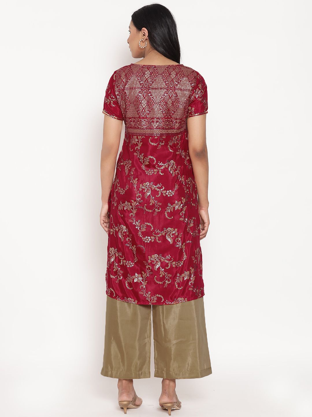 AURELIA Women Red Floral Printed Regular Kurta with Palazzos