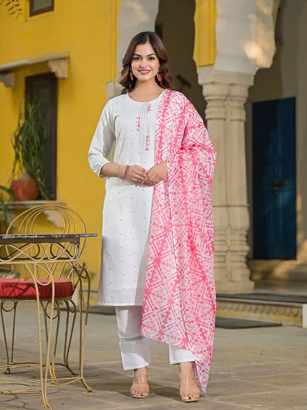 KALINI Women Floral Embroidered Regular Gotta Patti Kurta with Trousers & With Dupatta
