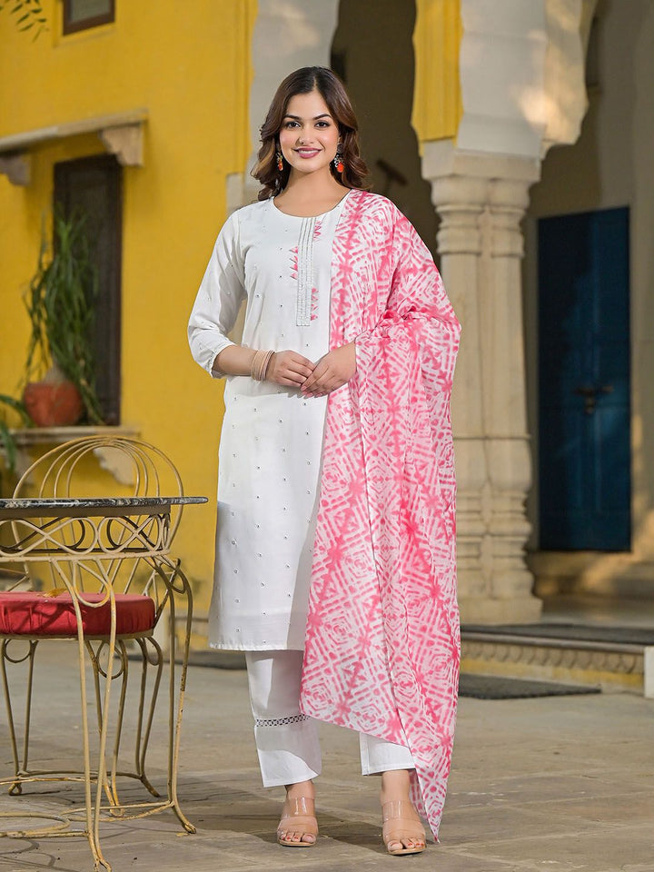 KALINI Women Floral Embroidered Regular Gotta Patti Kurta with Trousers & With Dupatta