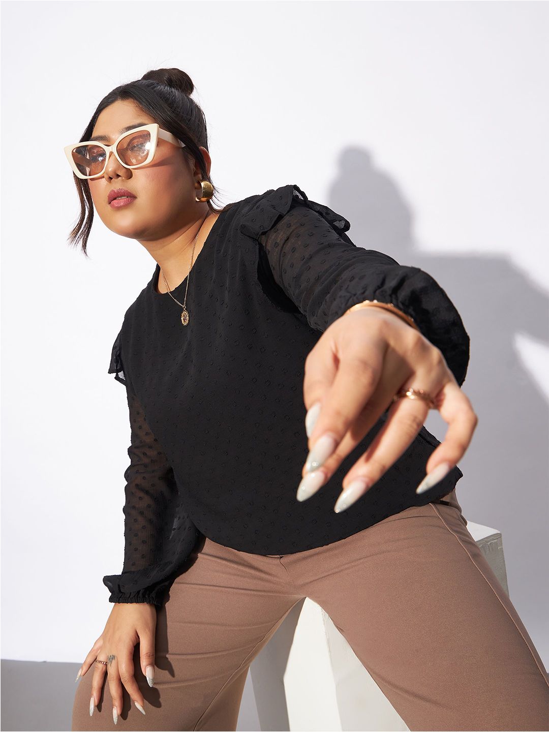 SASSAFRAS Curve Plus Size Self Design Puff Sleeves Ruffles Top